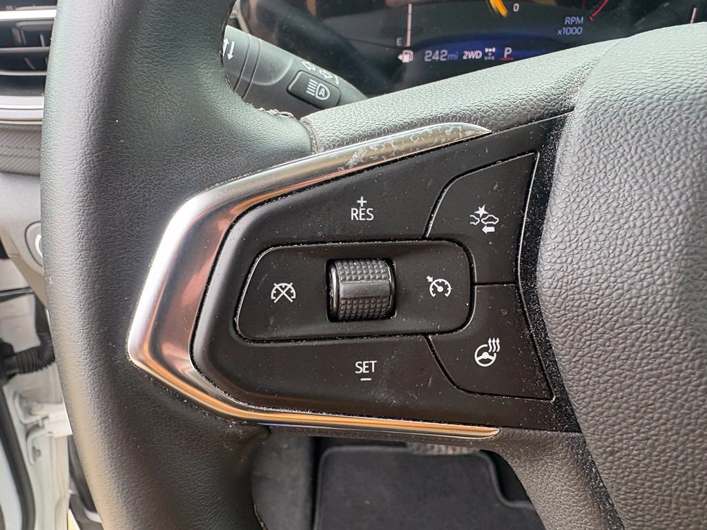 Used 2024 Chevrolet TrailBlazer LT w/ LT Cold Weather Package AWD/4WD image 13