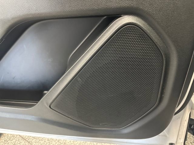 Used 2023 Ford Explorer Limited image 23