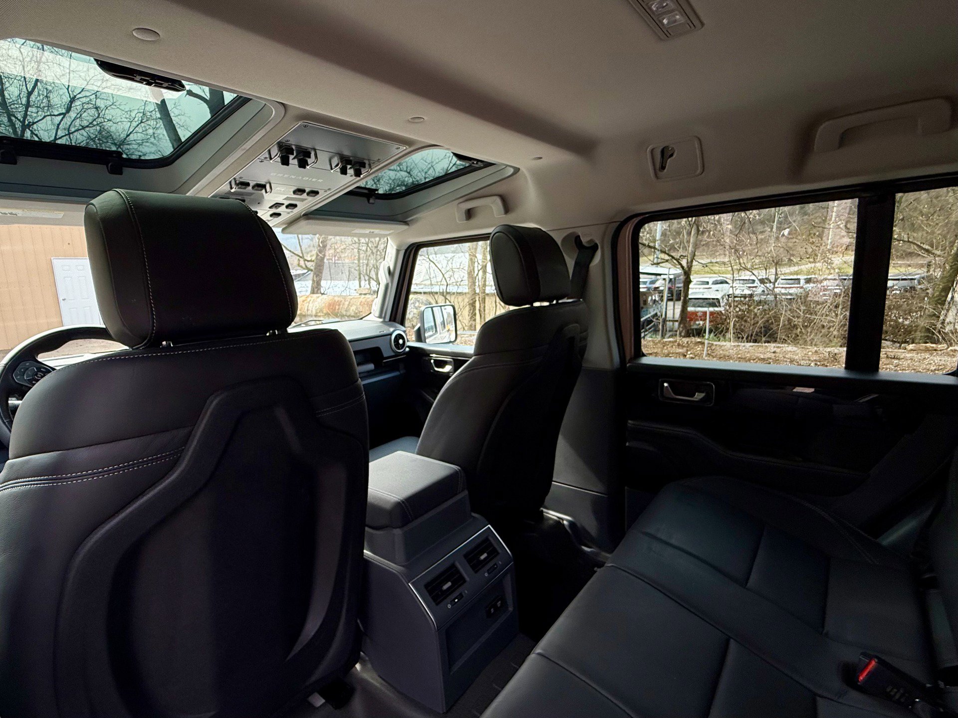 Used 2025 INEOS Grenadier image 11