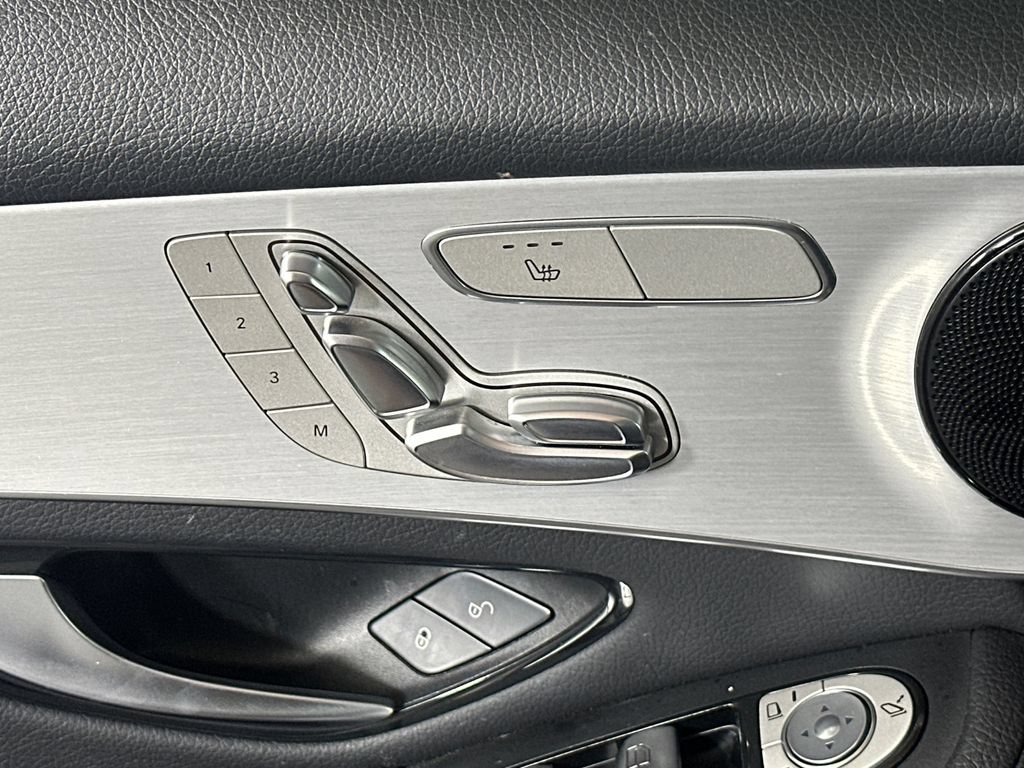 Certified 2022 Mercedes-Benz GLC 300 image 11