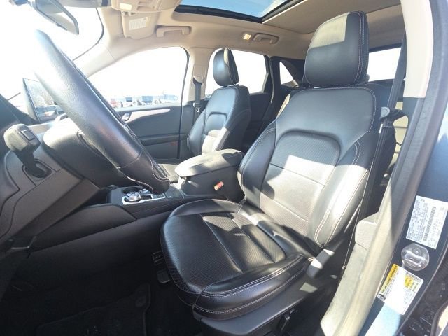 Used 2020 Ford Escape SE Sport image 26