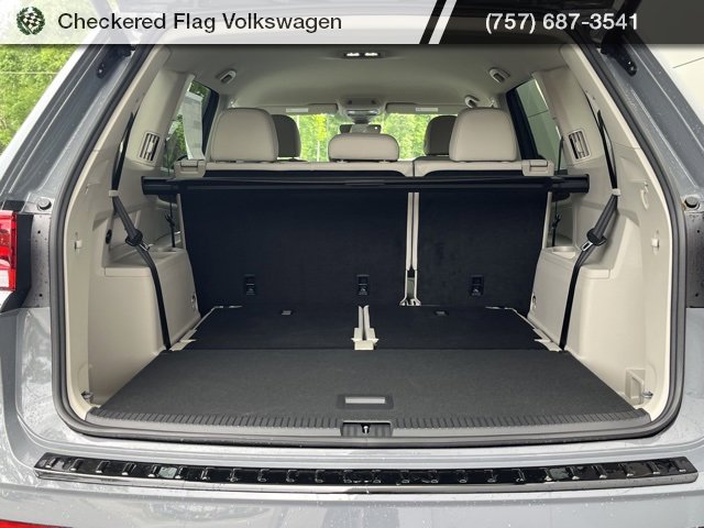 New 2025 Volkswagen Atlas SE image 17