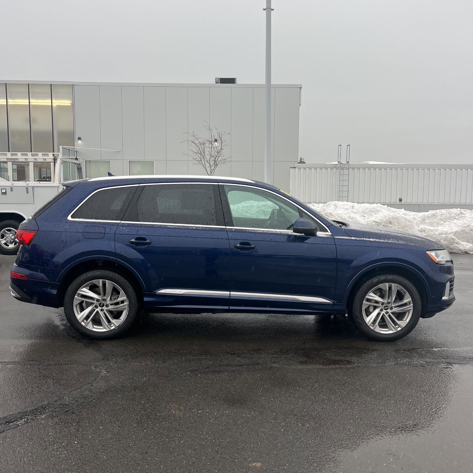 Used 2022 Audi Q7 Premium Plus w/ Premium Plus Package image 15