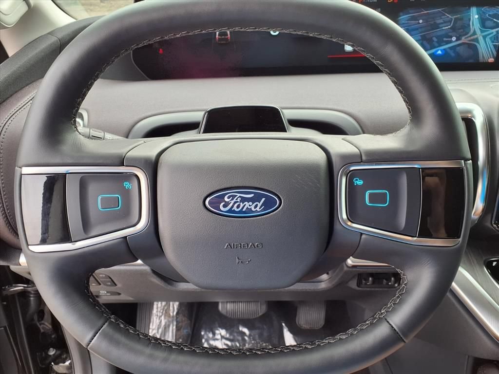 New 2026 Ford Expedition Platinum w/ Platinum Ultimate Package AWD/4WD image 17