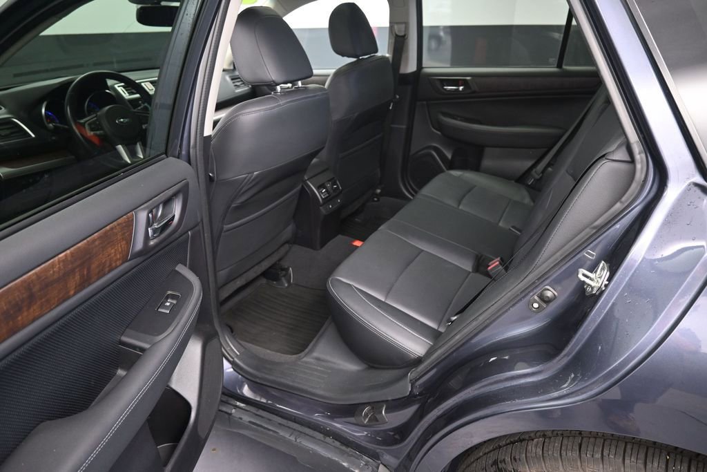 Used 2016 Subaru Outback 2.5i Limited AWD/4WD image 13