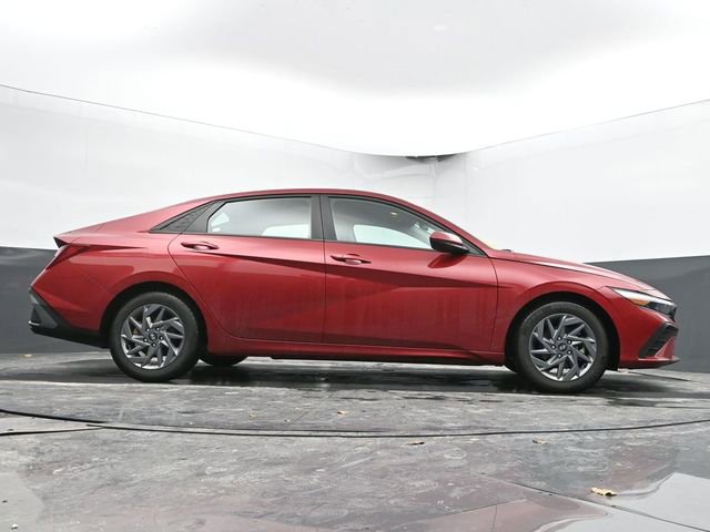 Used 2024 Hyundai Elantra SEL image 49