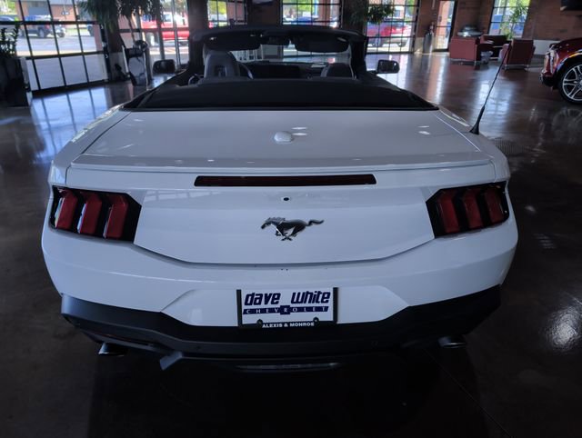 Used 2025 Ford Mustang Premium RWD image 7