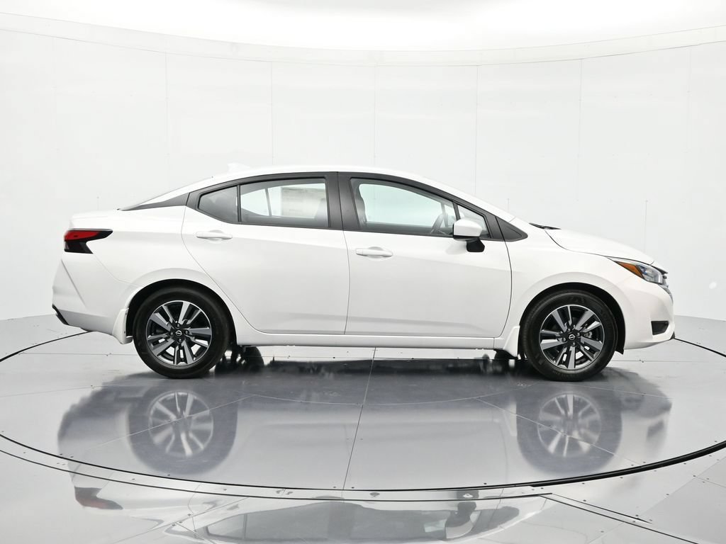 New 2025 Nissan Versa SV w/ Trunk Package FWD image 4