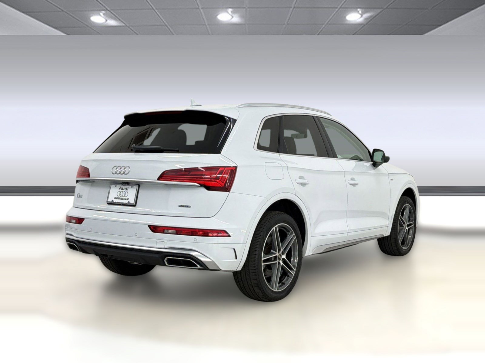 Used 2023 Audi Q5 e Premium Plus w/ Premium Plus Package AWD/4WD image 9