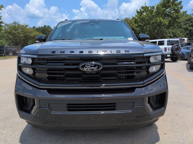 New 2026 Ford Expedition Platinum w/ Stealth Appearance Package AWD/4WD image 8