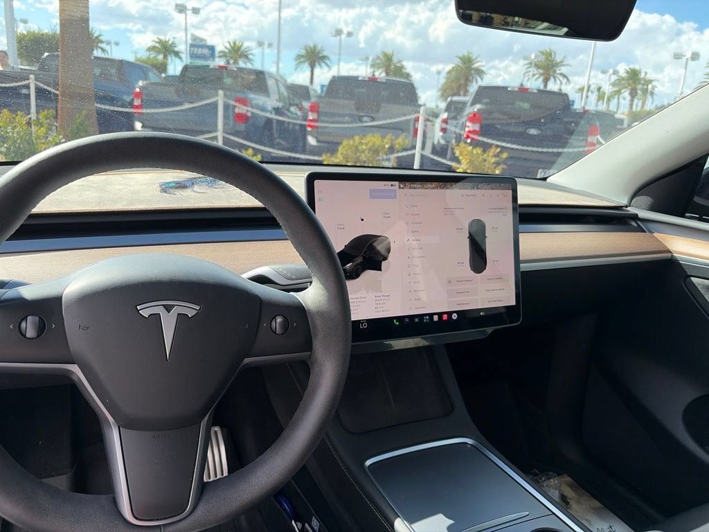 Used 2023 Tesla Model Y Performance AWD/4WD image 6