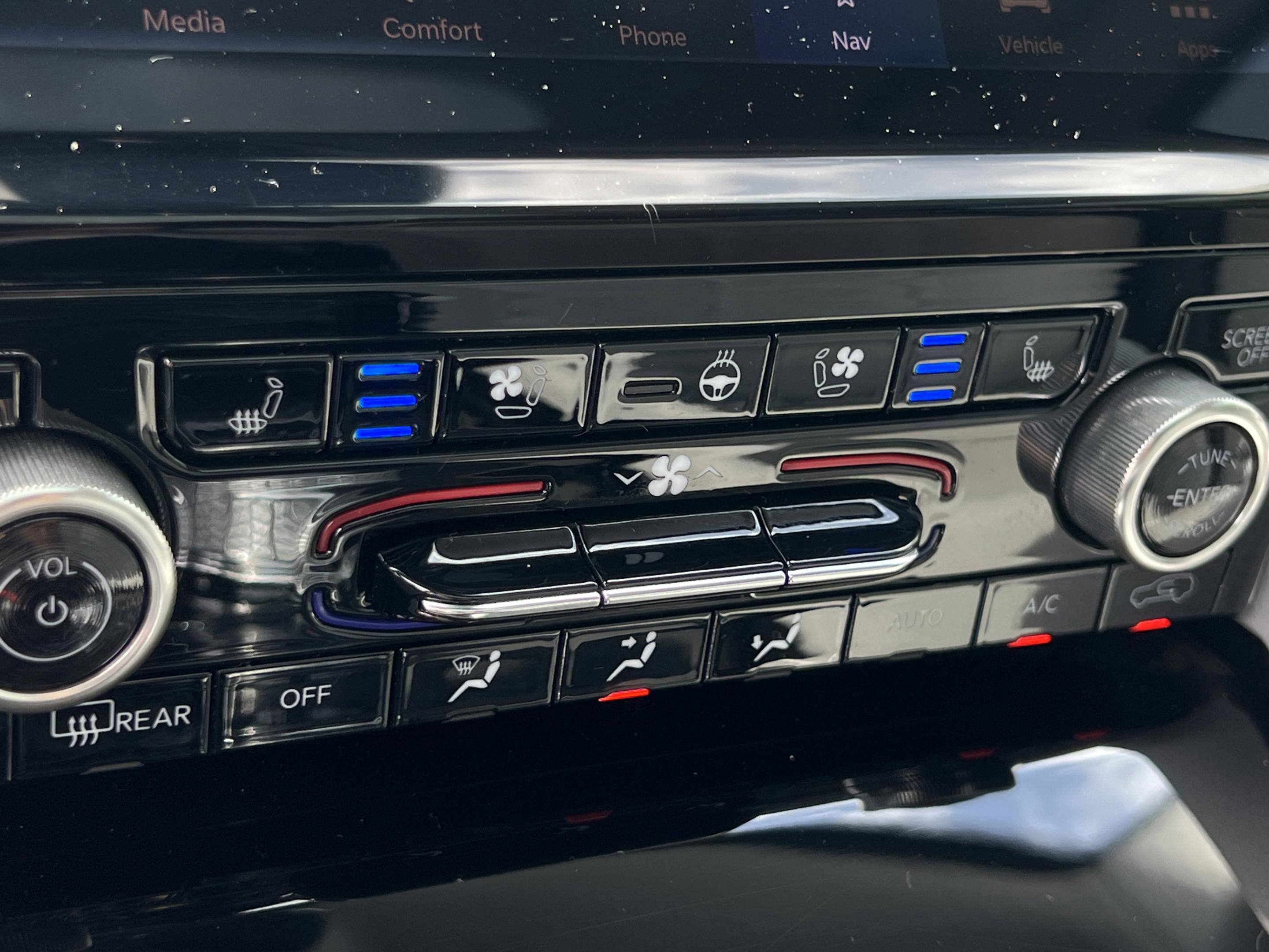 Used 2021 Jeep Grand Cherokee L Overland w/ Luxury Tech Group IV image 40