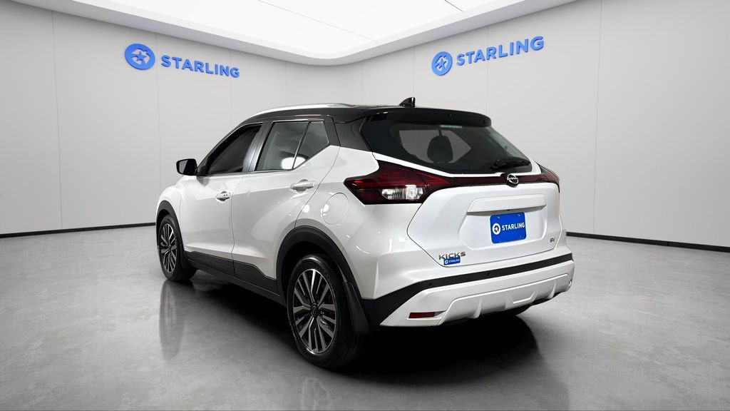 Used 2023 Nissan Kicks SV FWD image 5