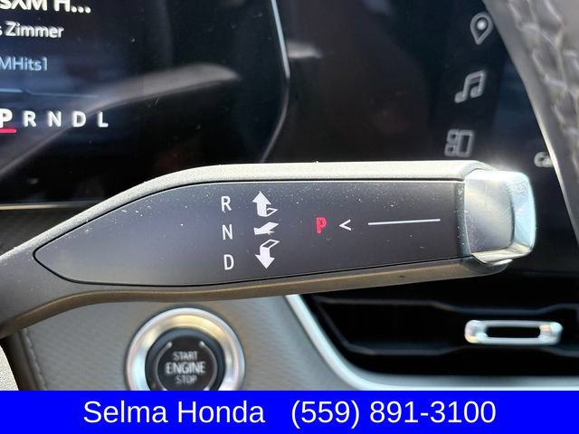 Used 2025 Chevrolet Equinox LT w/ Convenience Package II AWD/4WD image 16