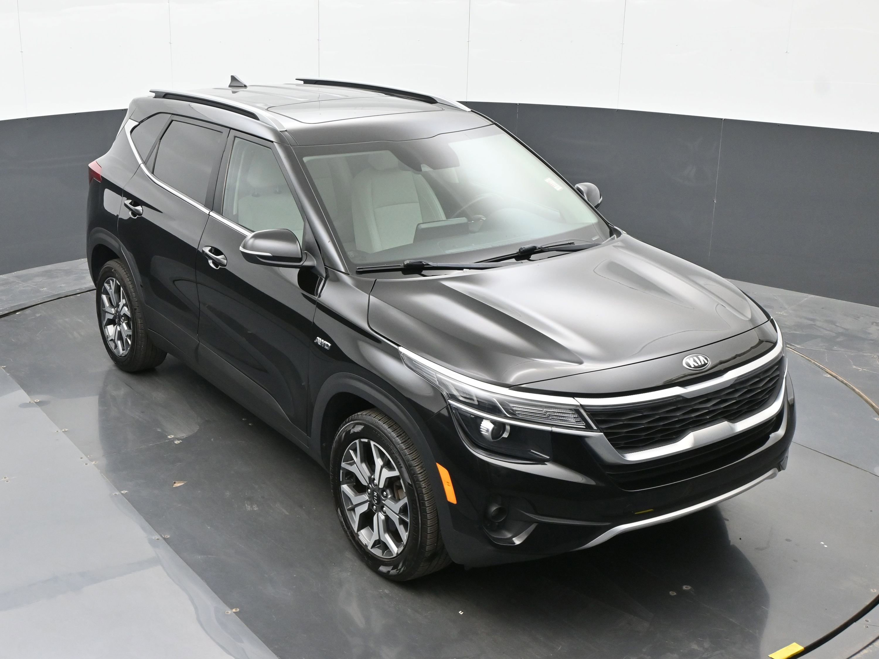 Used 2021 Kia Seltos EX AWD/4WD image 34