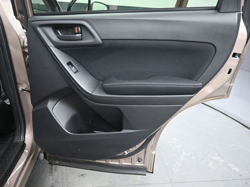 Used 2014 Subaru Forester 2.5i Premium w/ Popular Package #2 image 16