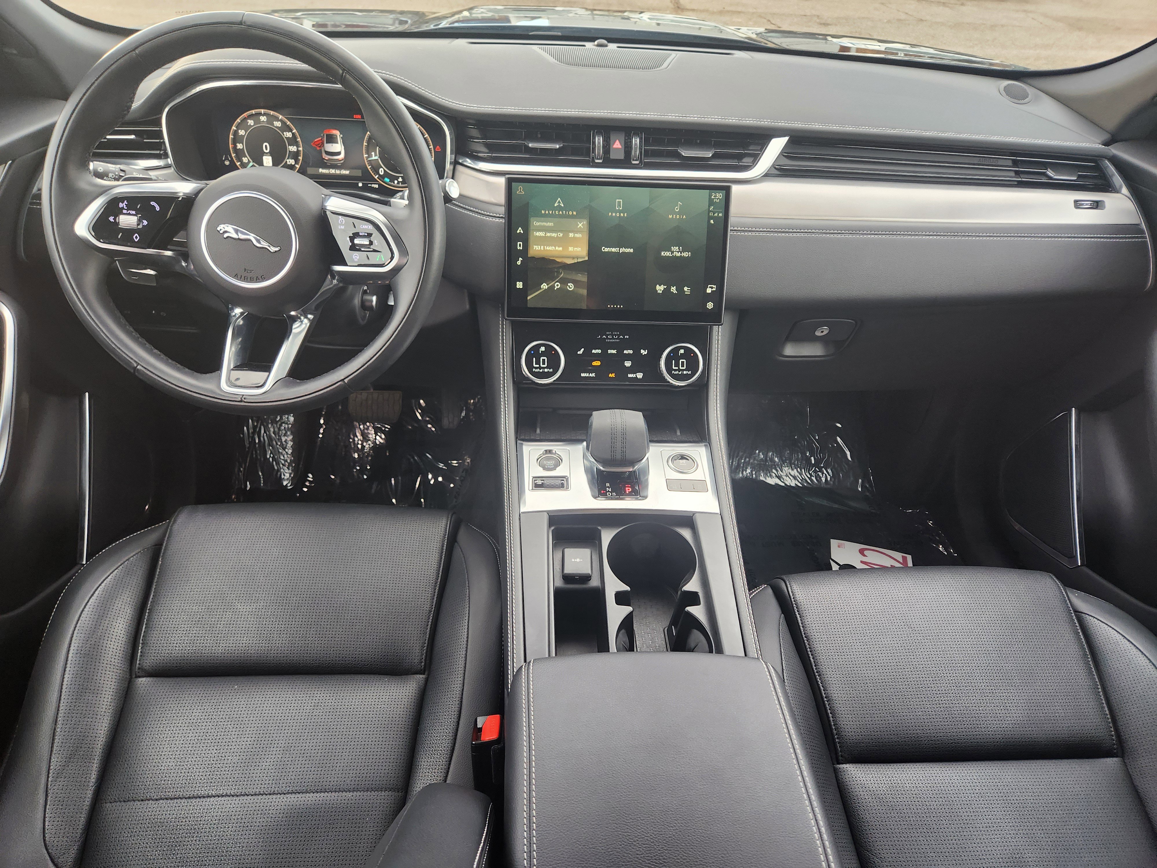 Used 2024 Jaguar F-PACE R-Dynamic S image 19