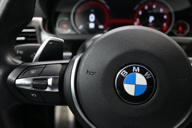 Used 2016 BMW 650i Convertible RWD image 26
