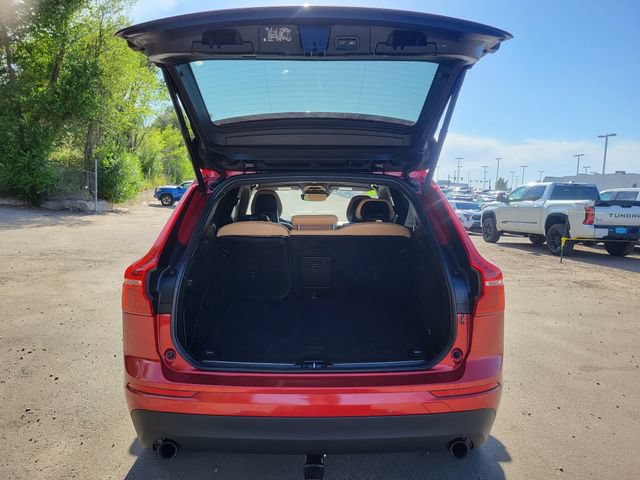 Used 2018 Volvo XC60 T5 Momentum w/ Convenience Package AWD/4WD image 28