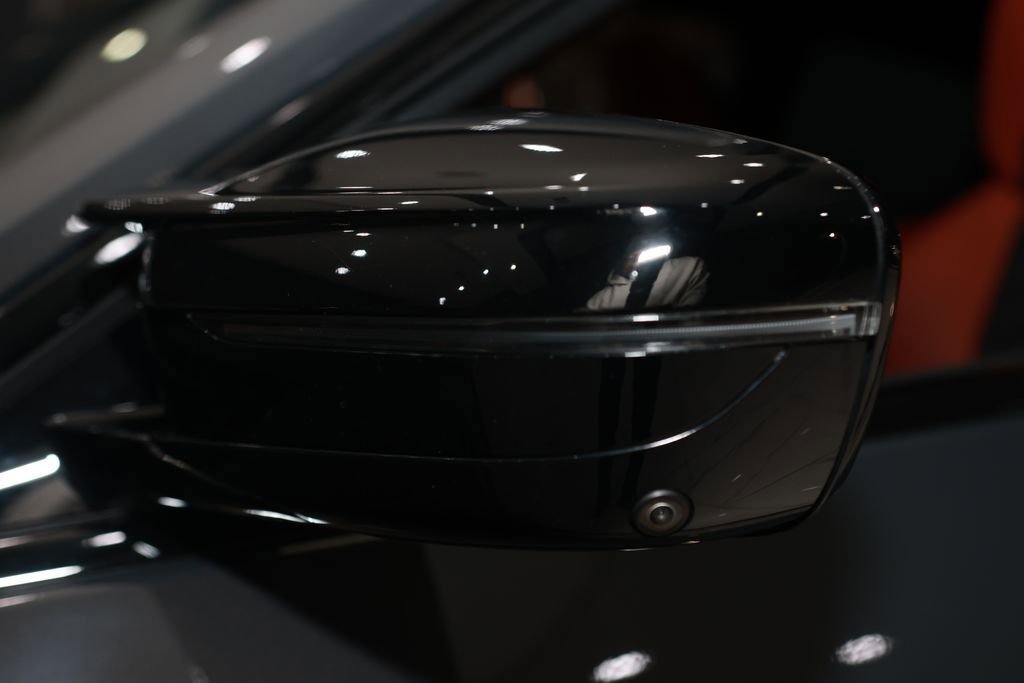 Used 2025 BMW M4 Coupe w/ Executive Package image 27