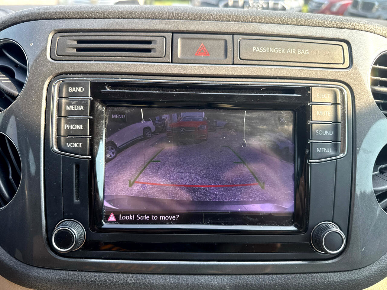 Used 2017 Volkswagen Tiguan S FWD image 10