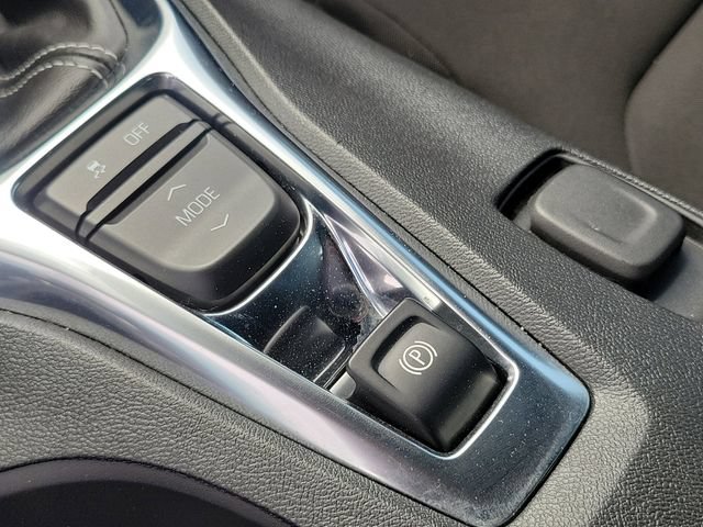 Used 2023 Chevrolet Camaro LT RWD image 30