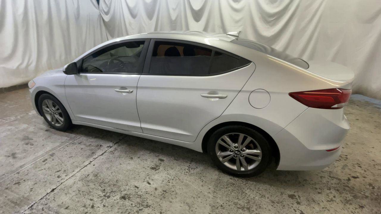 Used 2018 Hyundai Elantra SEL FWD image 6