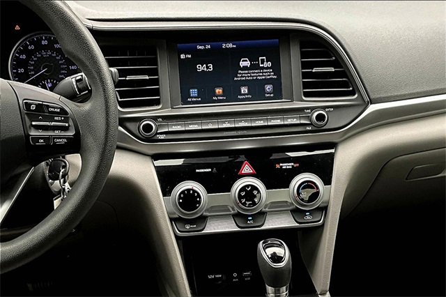 Used 2019 Hyundai Elantra SEL image 6