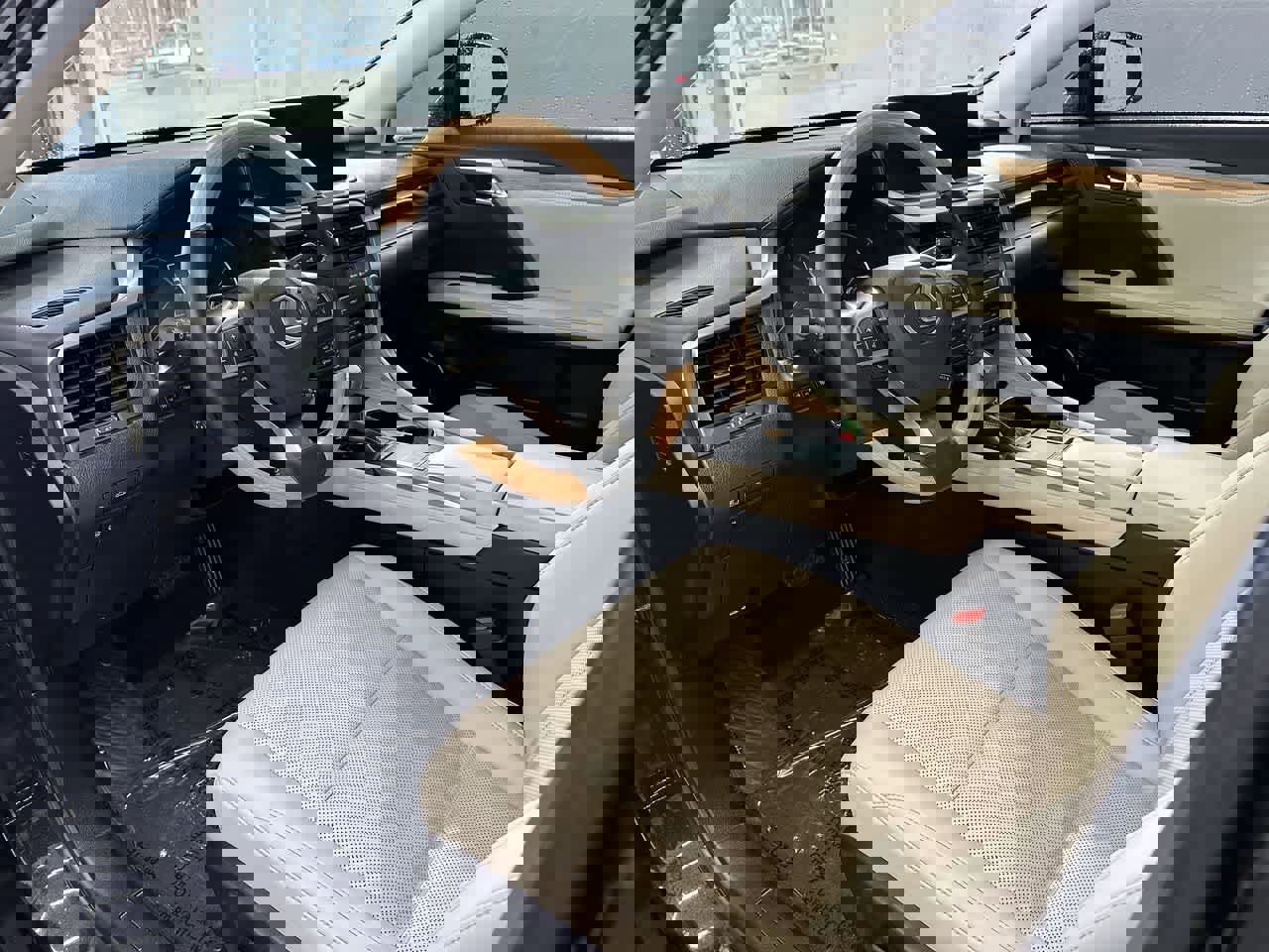 Used 2022 Lexus RX 350 AWD w/ Premium Package image 8