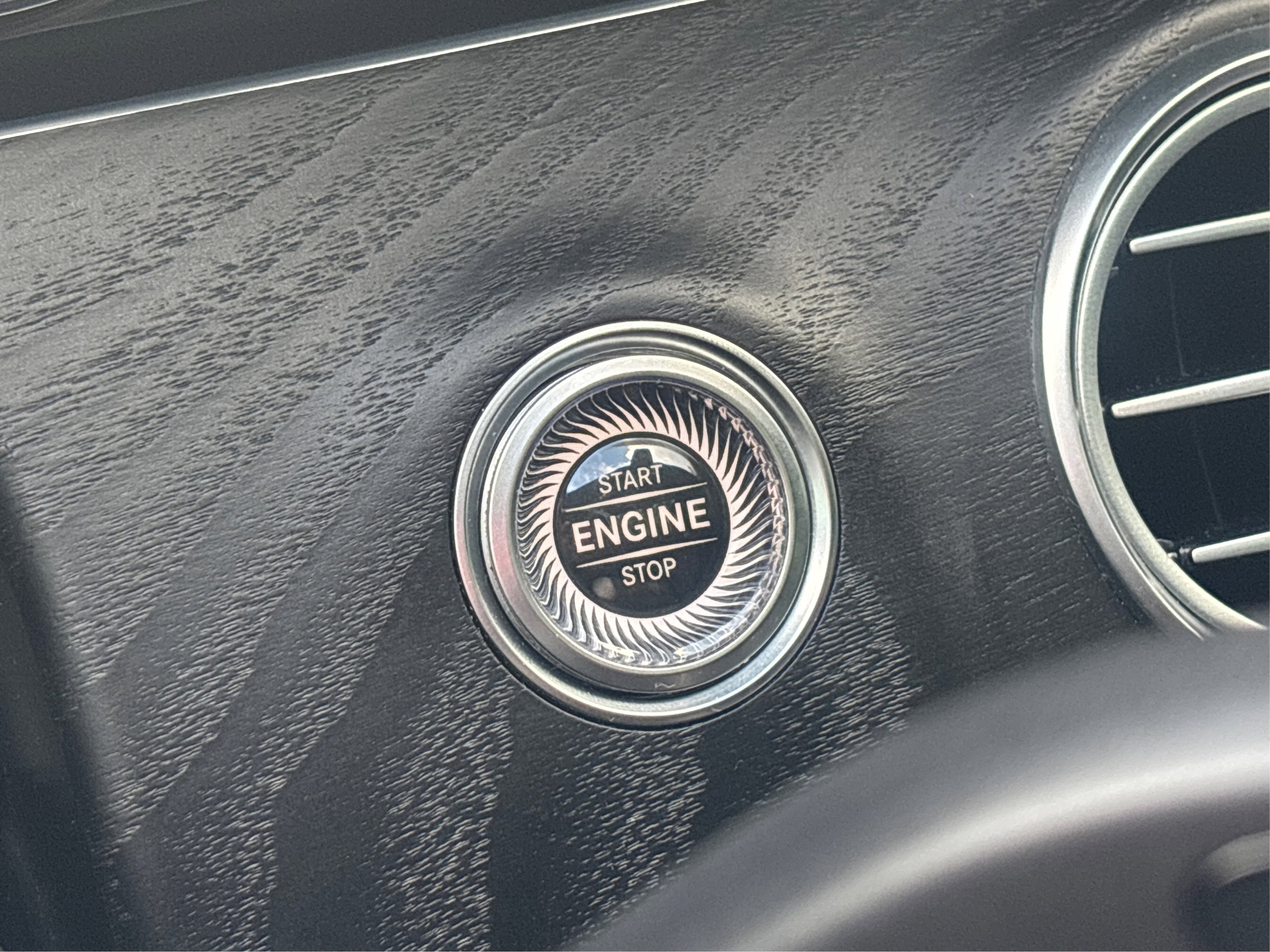 Used 2019 Mercedes-Benz E 450 4MATIC Sedan image 43