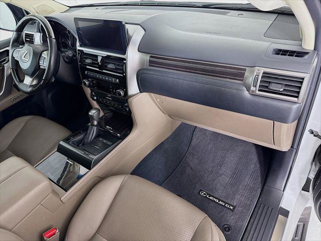 Certified 2023 Lexus GX 460 Luxury w/ Off Road Package AWD/4WD image 17