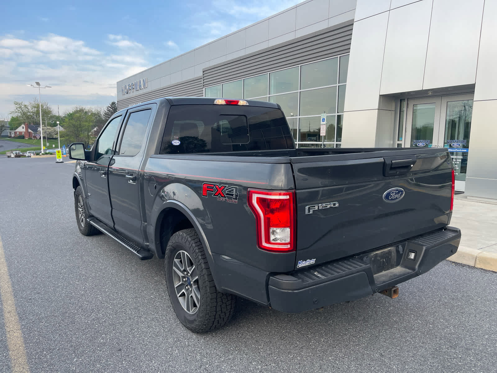 Used 2016 Ford F150 XLT w/ Equipment Group 302A Luxury image 3