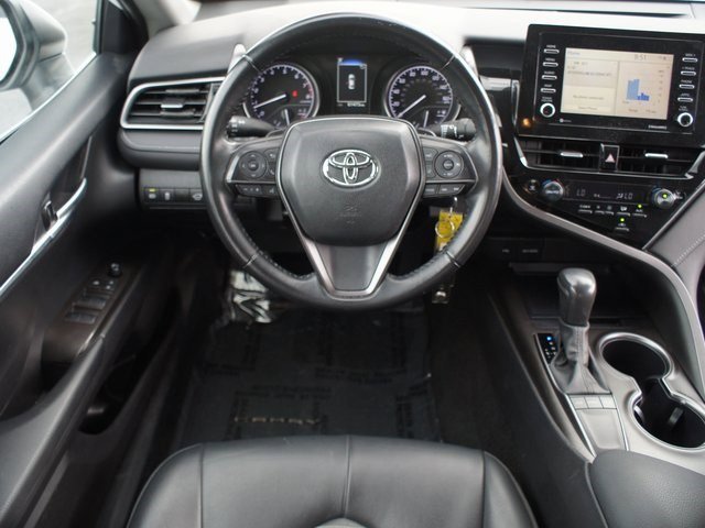 Used 2024 Toyota Camry SE image 5