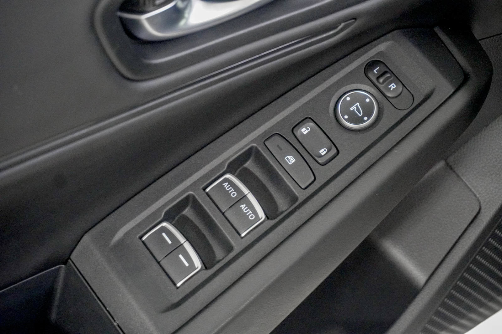 Used 2023 Honda Accord EX image 18