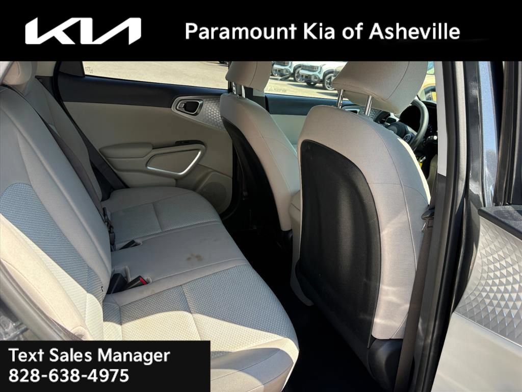Used 2020 Kia Soul LX FWD image 18
