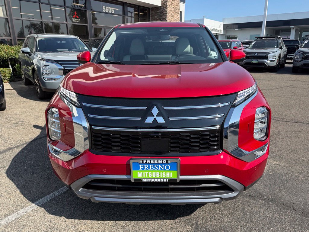 New 2026 Mitsubishi Outlander SE AWD/4WD image 3