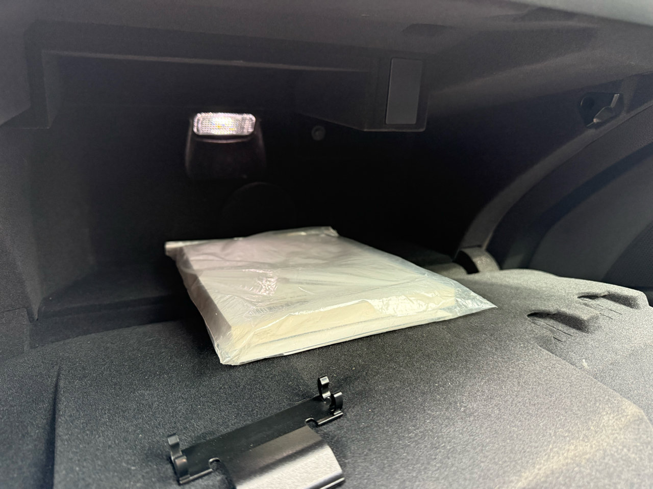 Used 2019 Audi e-tron Premium Plus image 32