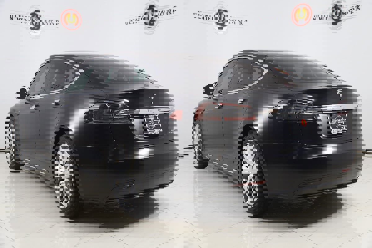 Used 2021 Tesla Model S Long Range Plus image 4