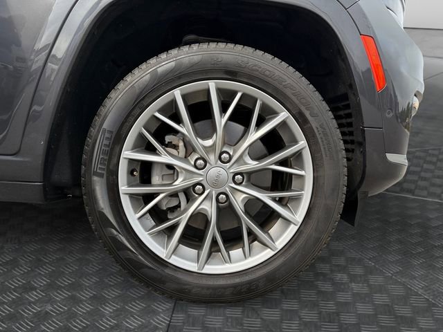 Used 2023 Jeep Grand Cherokee L Summit image 40