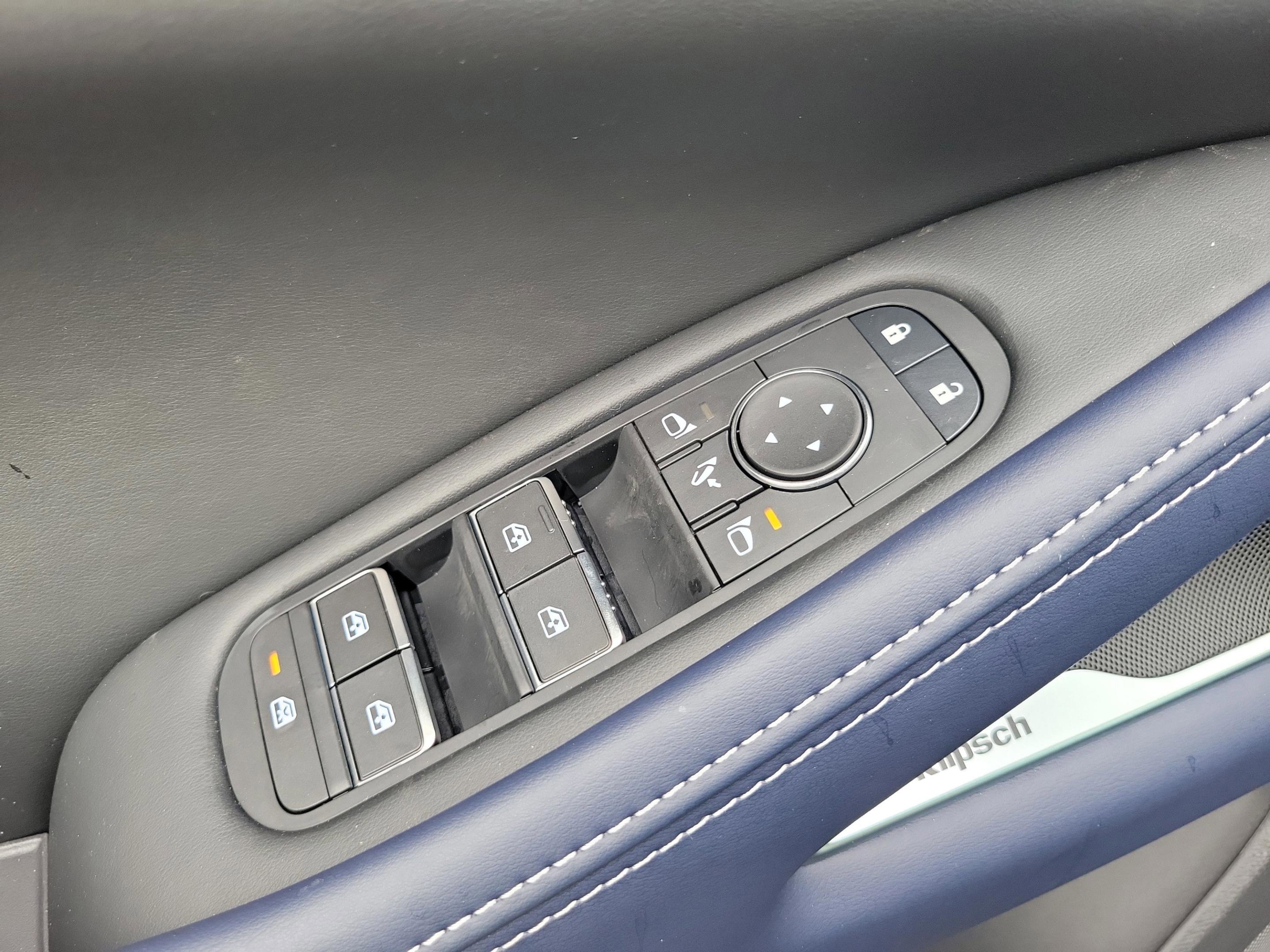 New 2026 INFINITI QX60 Sport w/ Dark Cargo Package image 11