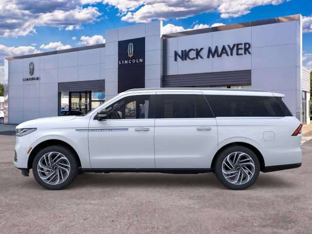 New 2026 Lincoln Navigator L Reserve AWD/4WD image 3