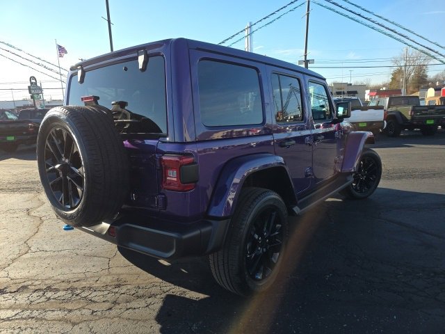 Used 2023 Jeep Wrangler Unlimited Sahara w/ Cold Weather Group image 6