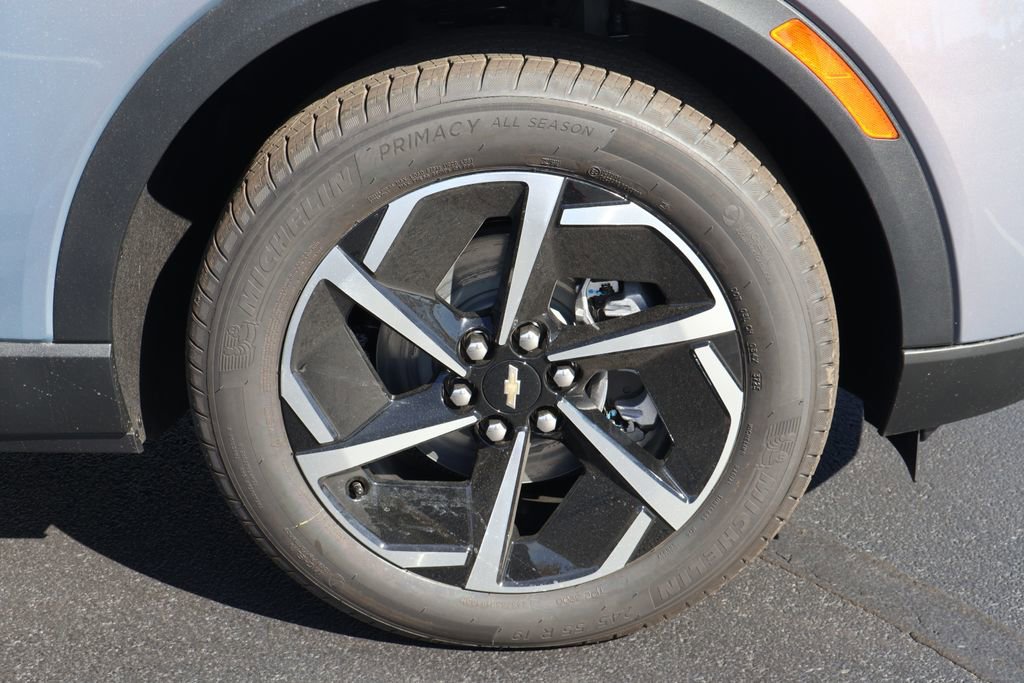 New 2026 Chevrolet Equinox EV LT image 11