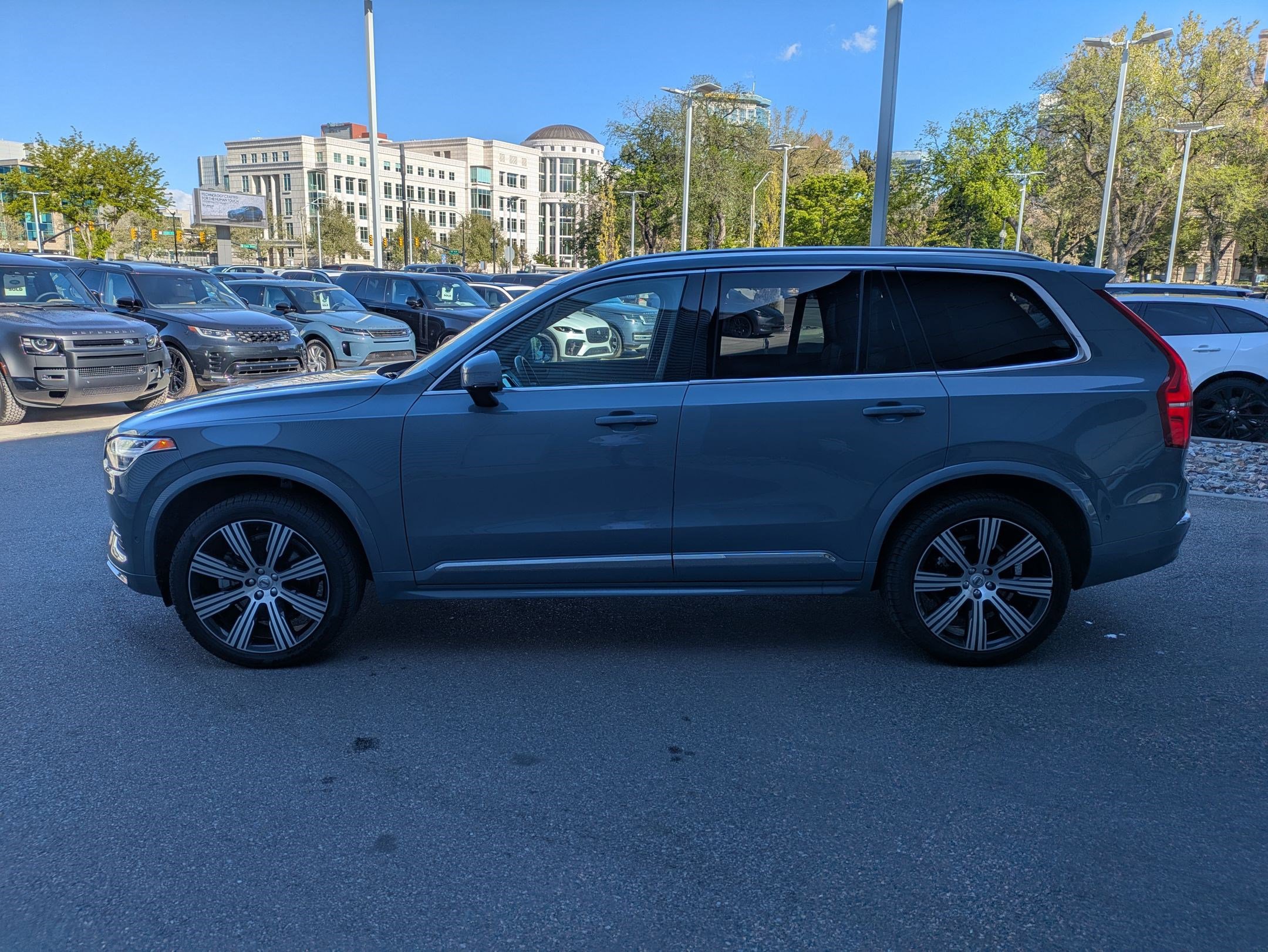Used 2023 Volvo XC90 B6 Ultimate w/ Protection Package Premier AWD/4WD image 8