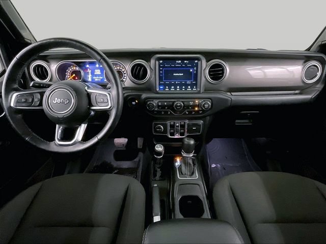 Used 2018 Jeep Wrangler Unlimited Sahara AWD/4WD image 14