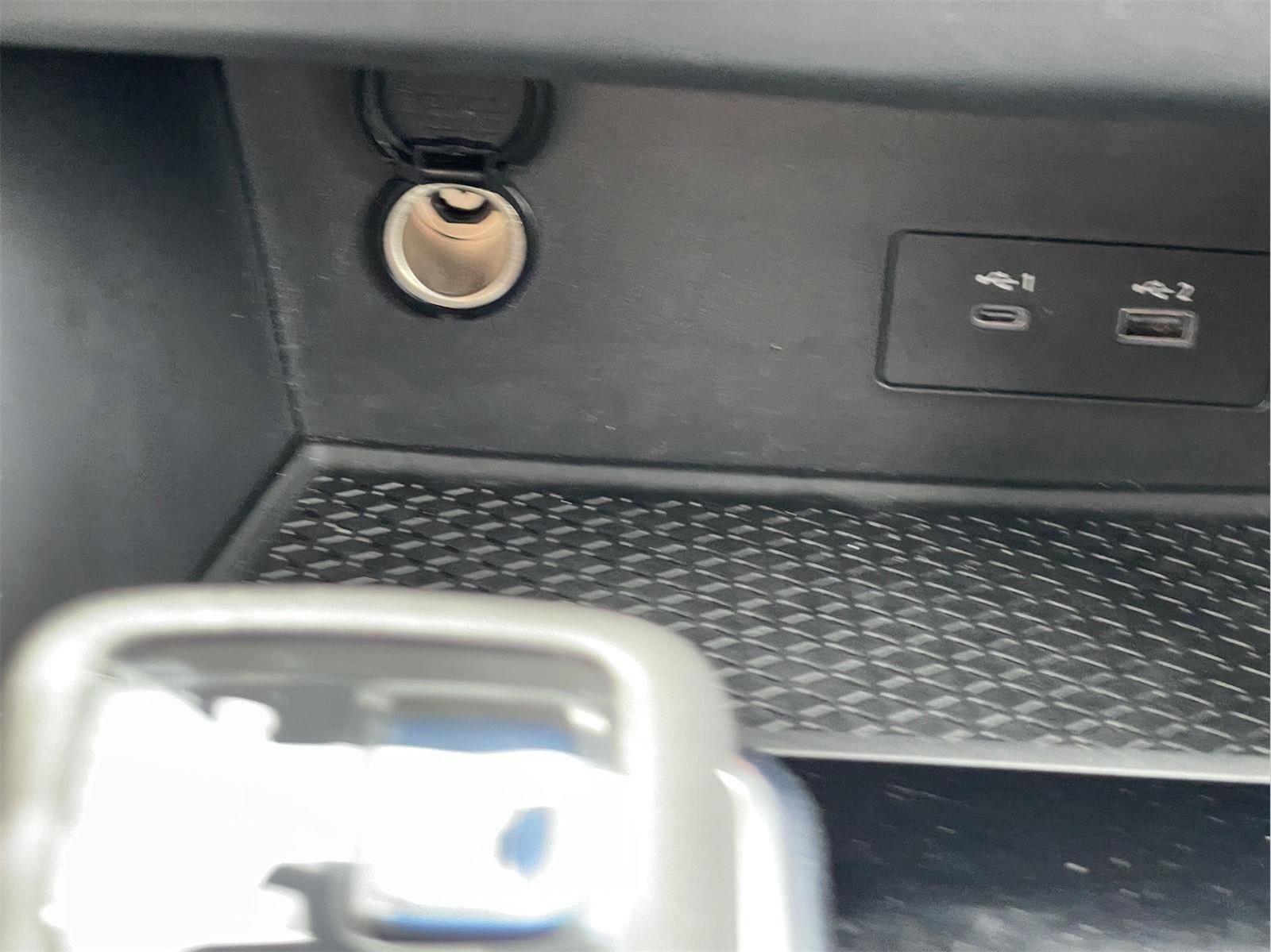 Used 2022 Nissan Pathfinder SL AWD/4WD image 33