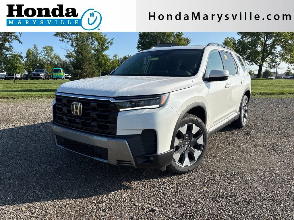 Used 2026 Honda Pilot Touring image 1