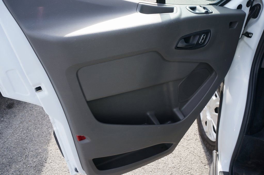 Used 2024 Ford Transit 350 XLT image 12