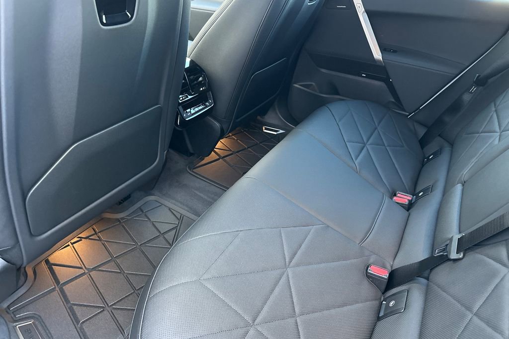 New 2026 BMW iX xDrive60 w/ Premium Package image 12