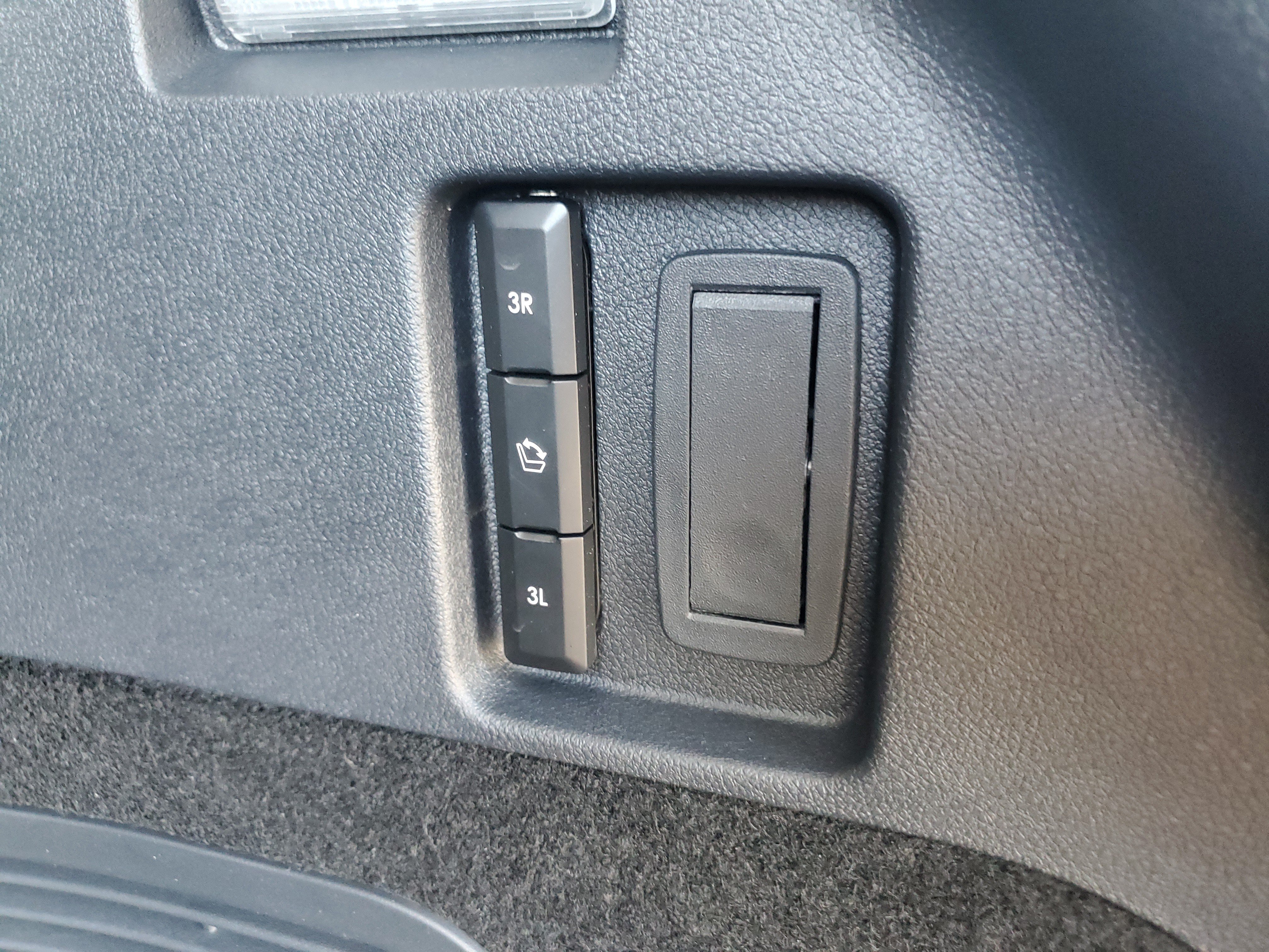 New 2026 Lincoln Aviator AWD image 29